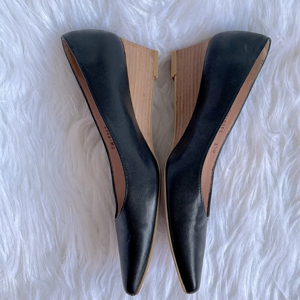 Stuart Weitzman patent leather pointed toe wedge shoes - Picture 15 of 16